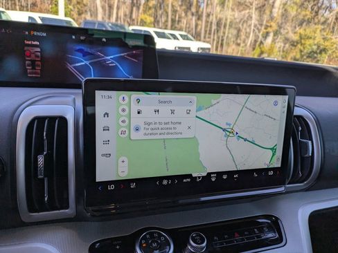 New 2025 Ford Expedition Max Active image 27