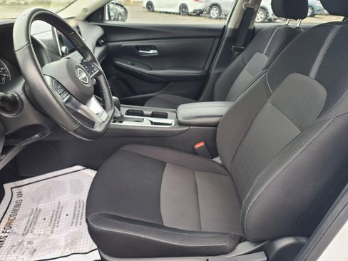 Used 2025 Nissan Sentra SV w/ All-Weather Package image 7