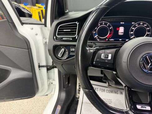 Used 2019 Volkswagen Golf R 4-Door AWD/4WD image 24