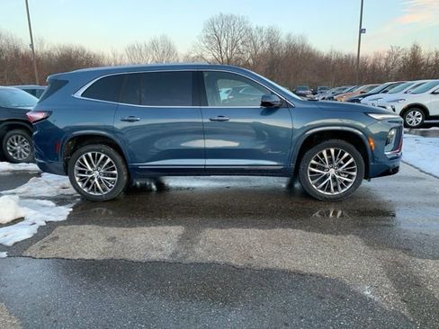 New 2026 Buick Enclave Avenir w/ Super Cruise Package image 3