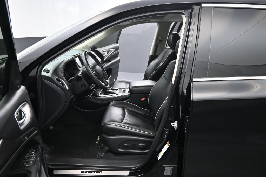 Used 2020 INFINITI QX60 Luxe w/ Essential Package FWD image 5