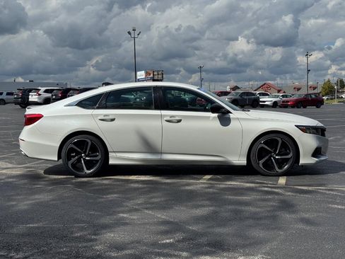 Certified 2022 Honda Accord Sport image 2