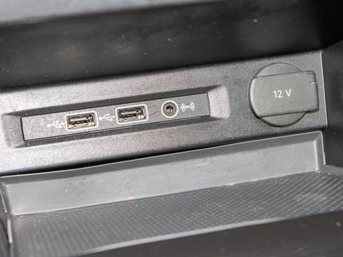 Used 2019 Volkswagen Tiguan SEL image 26