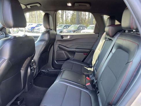 Used 2024 Ford Escape ST-Line image 12