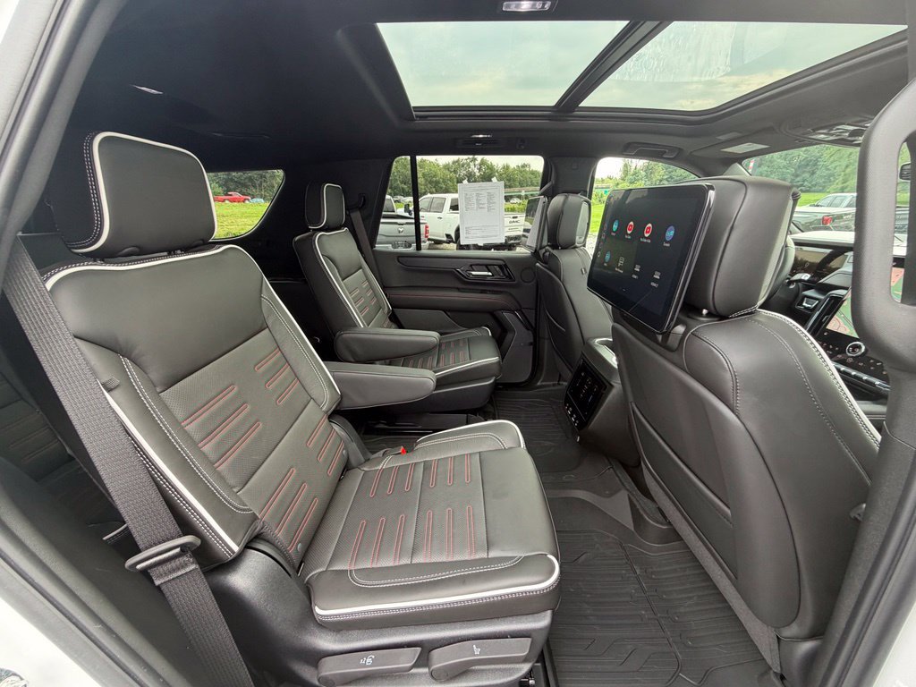 Used 2026 GMC Yukon AT4 Ultimate w/ LPO, Floor Liner Package AWD/4WD image 23