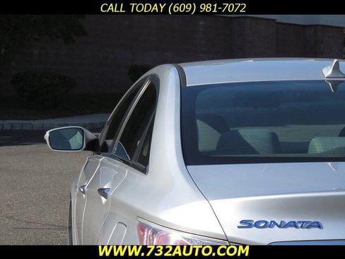 Used 2011 Hyundai Sonata Hybrid image 28