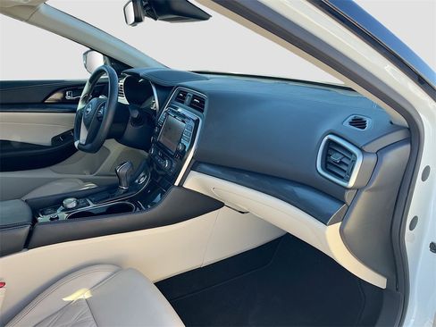 Used 2023 Nissan Maxima Platinum w/ Sport Mat Group image 31