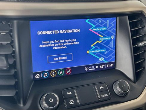 Used 2021 GMC Acadia Denali w/ Denali Ultimate Package AWD/4WD image 13