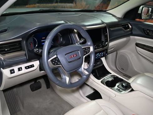 Used 2023 GMC Acadia Denali AWD/4WD image 25