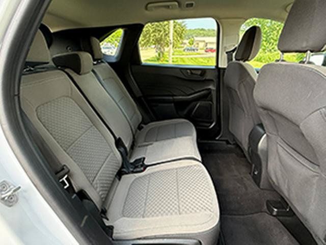 Used 2022 Ford Escape SE AWD/4WD image 19