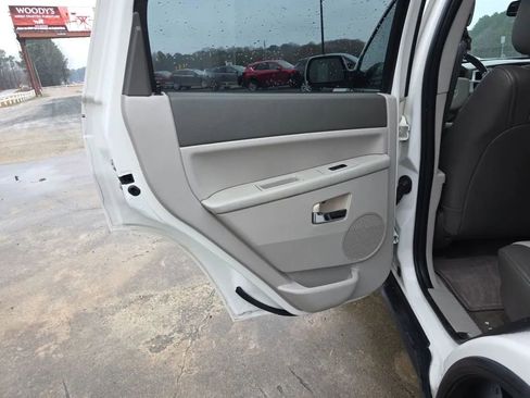 Used 2008 Jeep Grand Cherokee Limited w/ Trailer Tow Group IV image 43