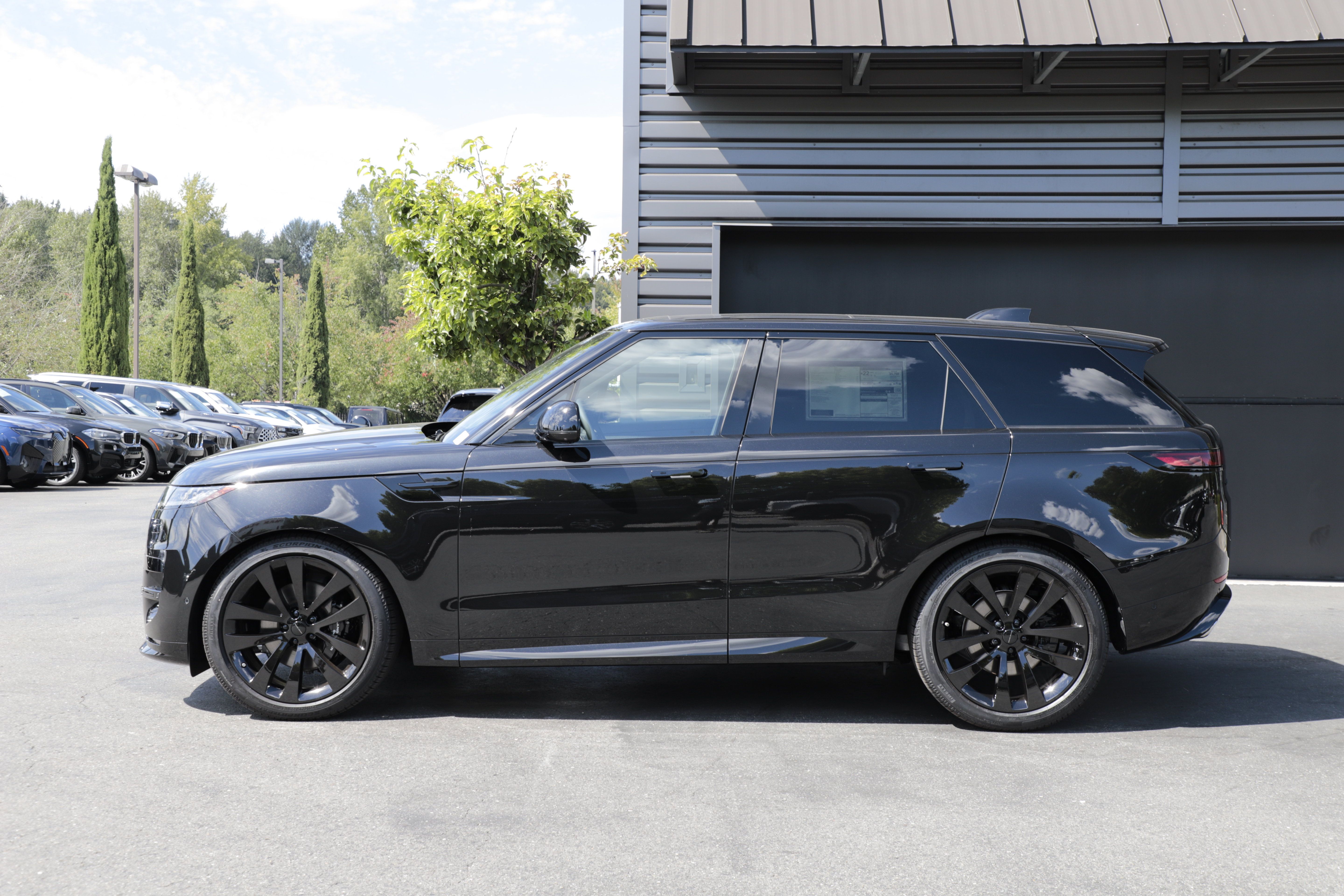 New 2026 Land Rover Range Rover Sport Dynamic SE AWD/4WD image 7