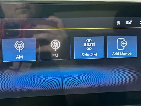 Used 2024 Chevrolet Trax RS w/ Sunroof Package FWD image 28