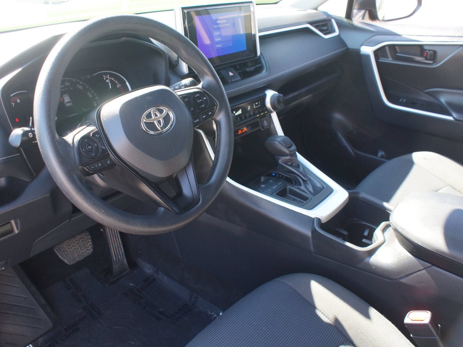 Used 2024 Toyota RAV4 LE FWD image 12