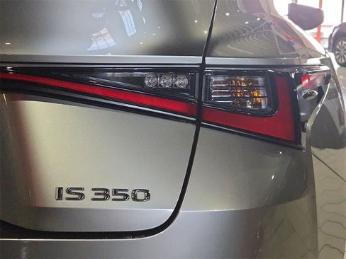 Used 2023 Lexus IS 350 F Sport image 9