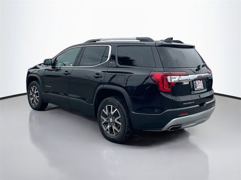 Used 2023 GMC Acadia SLE w/ Driver Convenience Package image 5