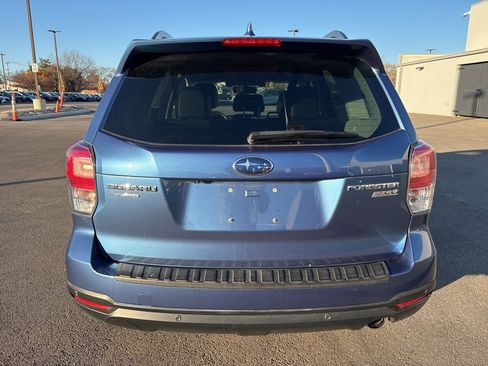 Used 2017 Subaru Forester 2.5i Touring image 4