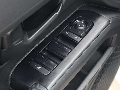 Used 2025 Toyota Tacoma SR5 RWD image 28