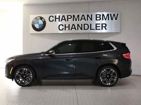 Used 2025 BMW X3 xDrive30i image 3