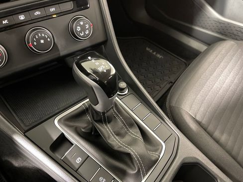 Used 2024 Volkswagen Jetta S image 28