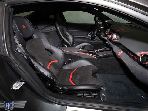 Used 2020 Ferrari 812 Superfast image 16