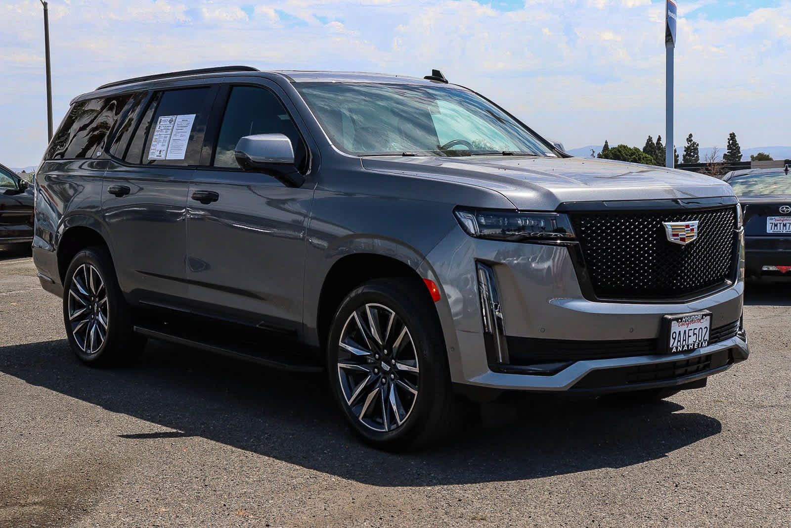 Used 2021 Cadillac Escalade Sport w/ Driver Assist Tech Package AWD/4WD image 3