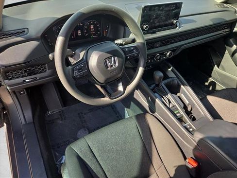 Used 2025 Honda Accord LX image 10