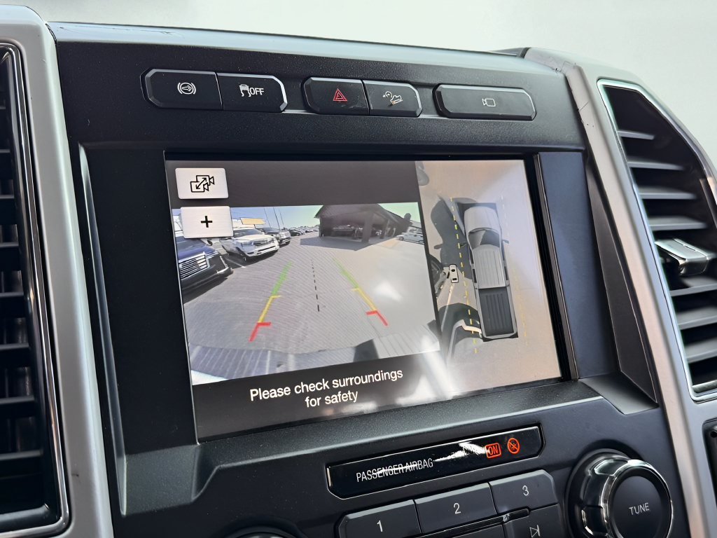 Used 2019 Ford F250 Lariat w/ Lariat Ultimate Package AWD/4WD image 53