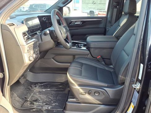 New 2026 Chevrolet Suburban RST w/ RST Capability Package image 10