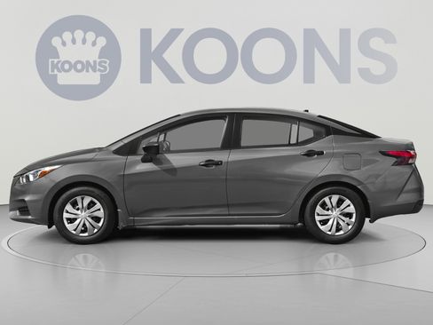 Used 2021 Nissan Versa S FWD image 4