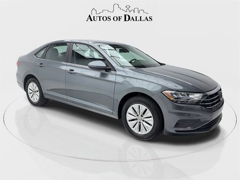 Used 2020 Volkswagen Jetta S image 2