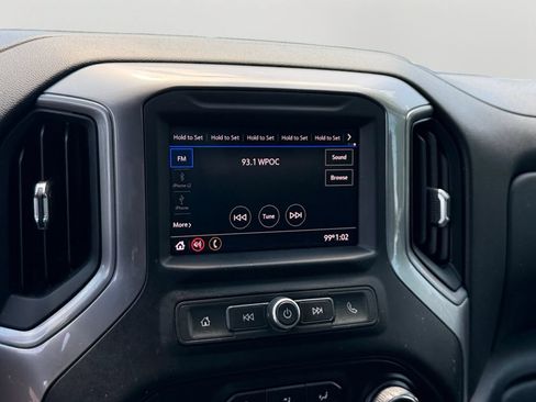 Used 2020 Chevrolet Silverado 1500 Custom Trail Boss w/ Custom Convenience Package AWD/4WD image 17