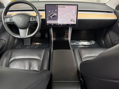 Used 2017 Tesla Model 3 Long Range image 16