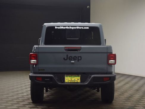 New 2026 Jeep Gladiator Sport image 12