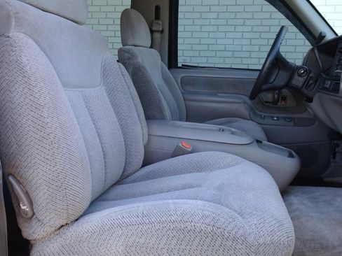 Used 1999 Chevrolet Tahoe 4WD 2-Door w/ Preferred Equipment Group image 14