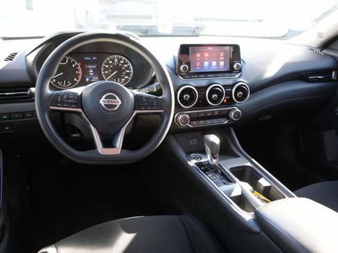 Used 2020 Nissan Sentra S image 6