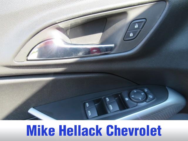 Used 2026 Chevrolet Trax RS FWD image 6