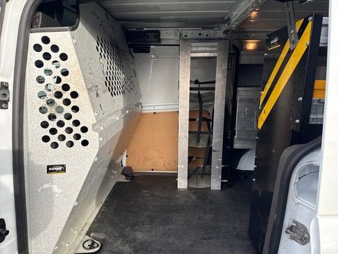 Used 2019 Ford Transit Connect XLT image 15