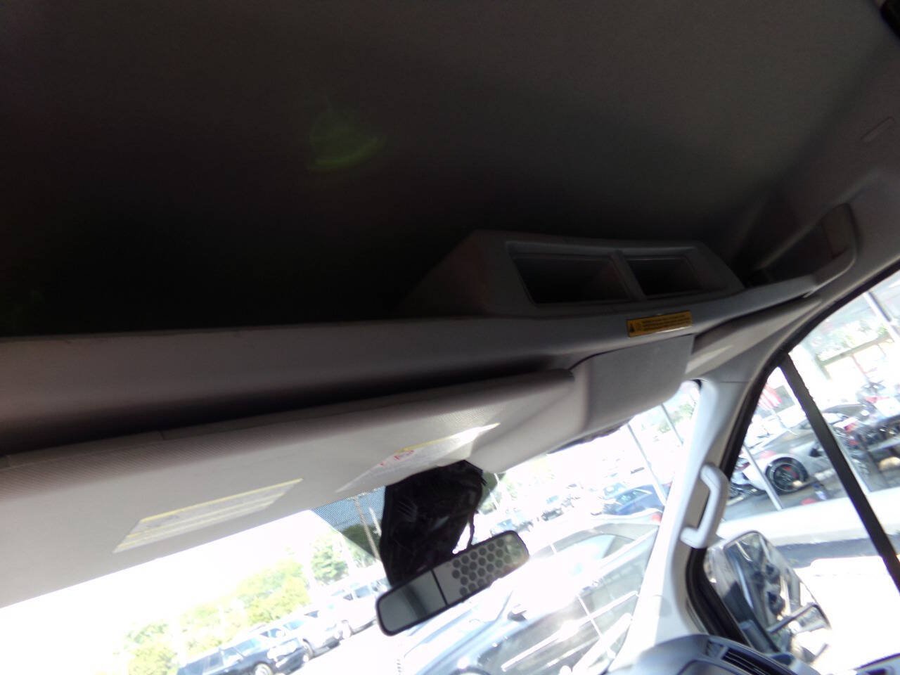 Used 2016 Ford Transit 250 130 Medium Roof RWD image 37