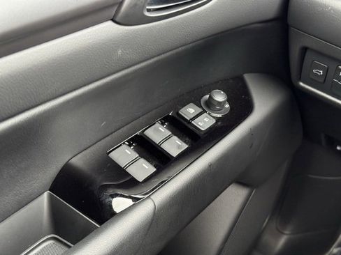 Used 2025 MAZDA CX-5 AWD 2.5 S w/ Preferred Package image 34