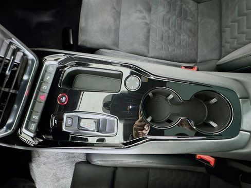 Used 2022 Audi e-tron GT Prestige w/ Prestige Package AWD/4WD image 17