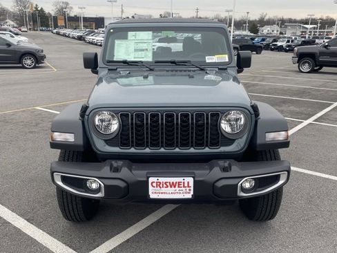 New 2026 Jeep Gladiator Sport image 10