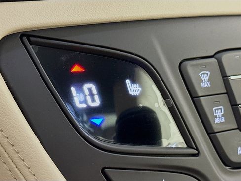 Used 2020 Buick Envision Preferred image 18