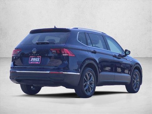 Used 2023 Volkswagen Tiguan SE FWD image 5