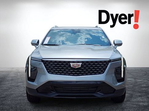 Used 2025 Cadillac XT4 Premium Luxury FWD image 9