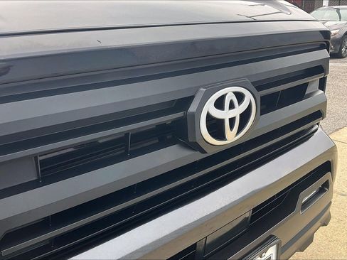 Used 2025 Toyota Tacoma SR5 image 34