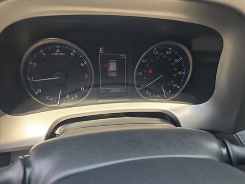 Used 2018 Toyota RAV4 LE w/ All Weather Liner Package AWD/4WD image 20
