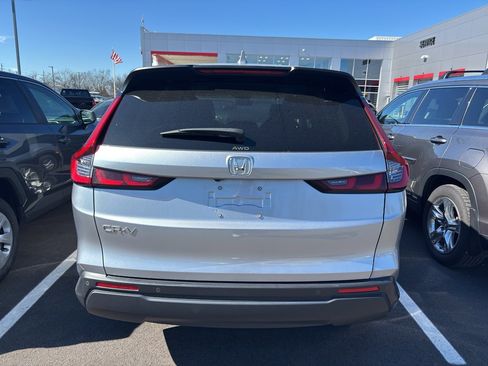 Used 2025 Honda CR-V EX-L image 4