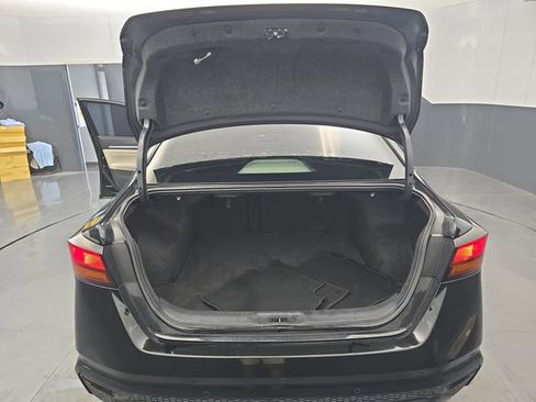 Used 2020 Nissan Altima 2.0 Platinum FWD image 49