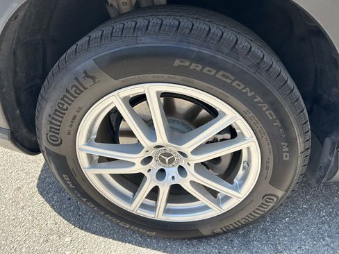 Used 2023 Mercedes-Benz GLC 300 4MATIC image 12